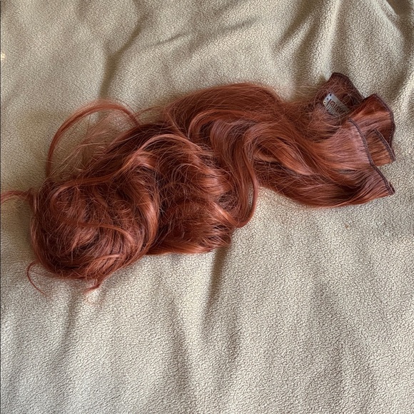 Synthetic 20" dark copper red Hair Extensions - Picture 2 of 6